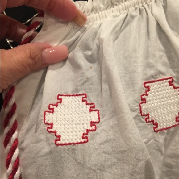 Harlyn white/red trim peasant blouse 🌸Size Large - Picture 4 of 6